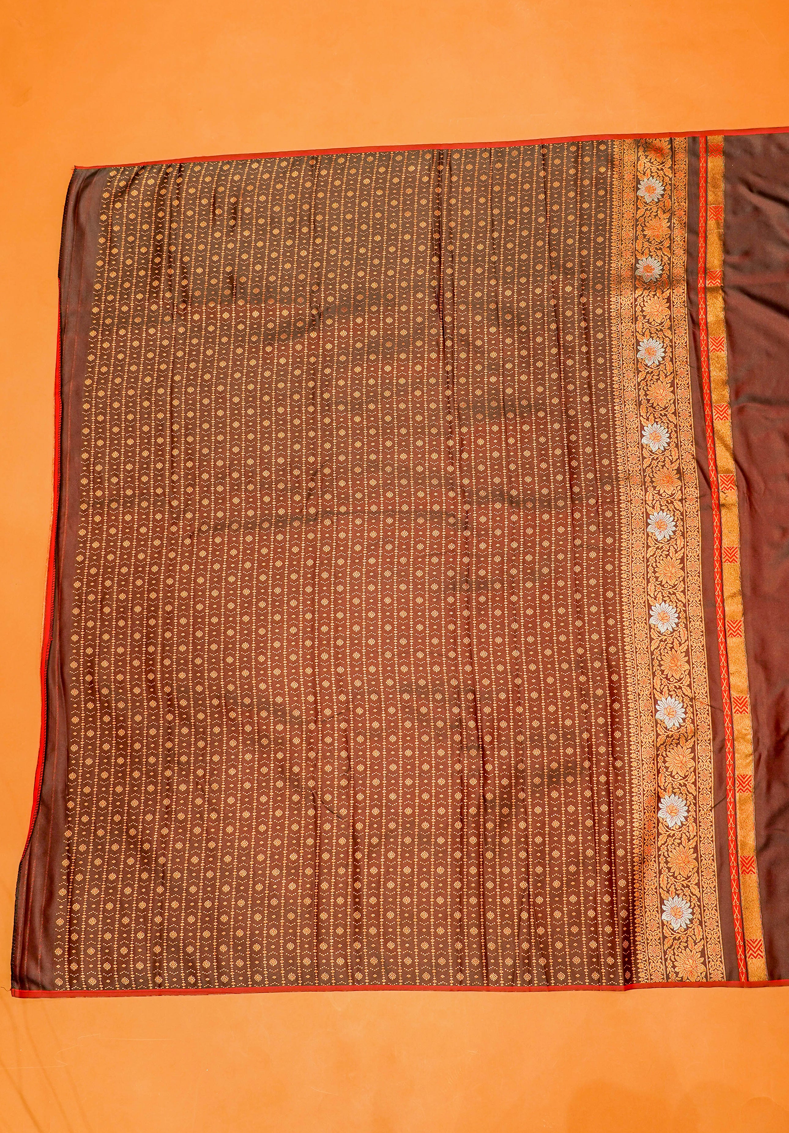 Women's Woven Banarasi Saree With Blouse Piece