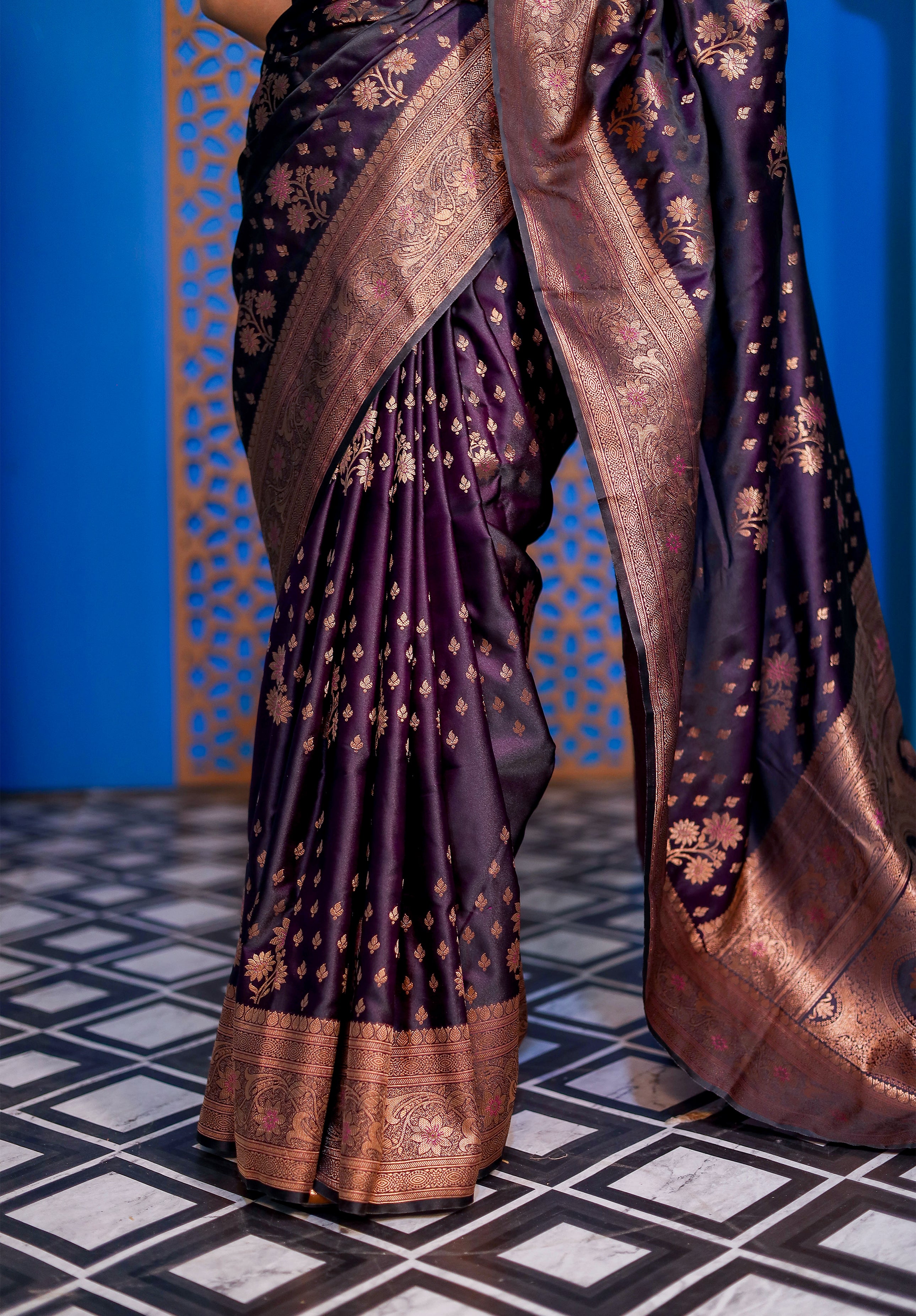 Women's Woven Banarasi Designer Saree With Blouse Piece