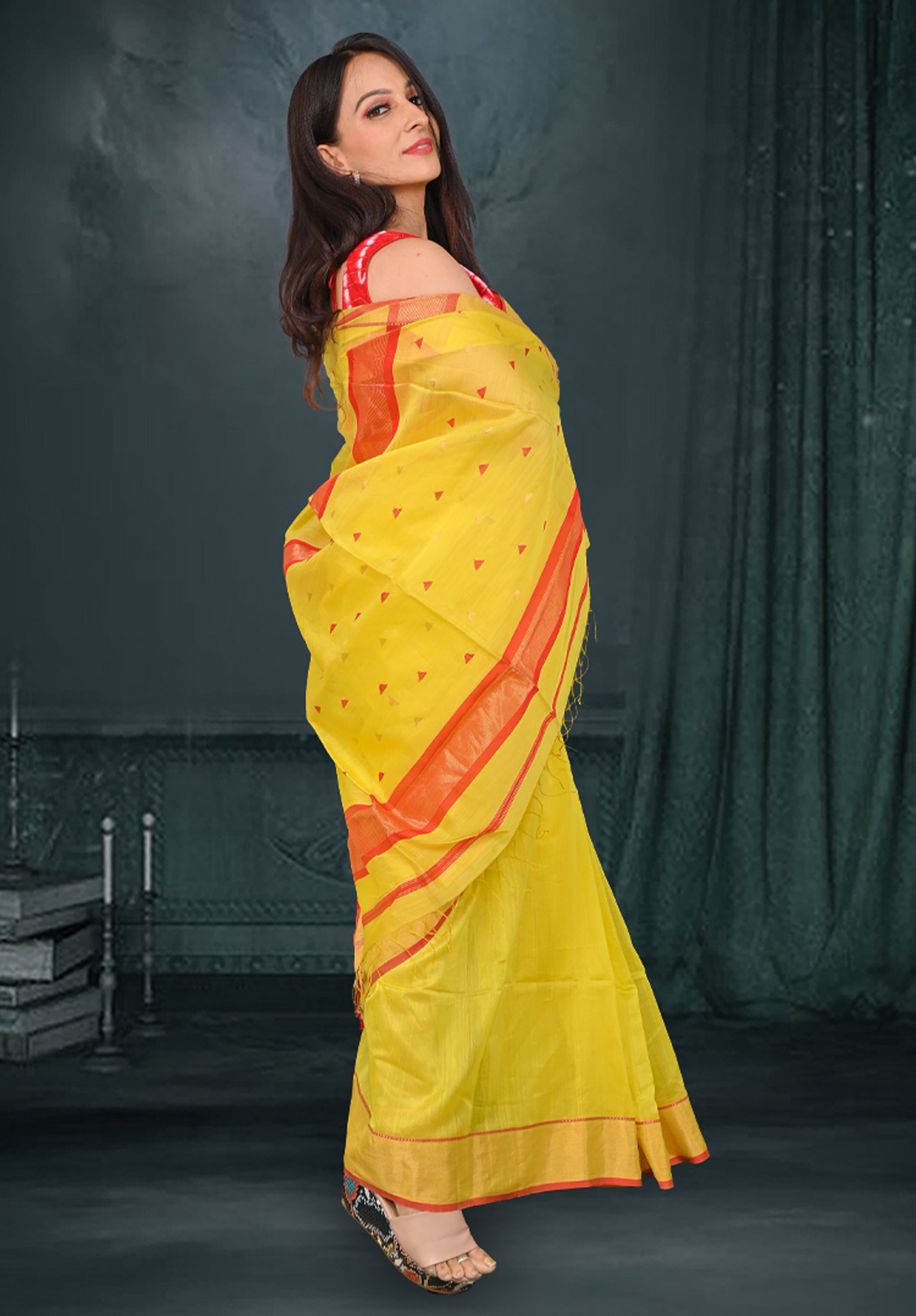 Pure Maheshwari Saree With Blouse Piece – Yellow
