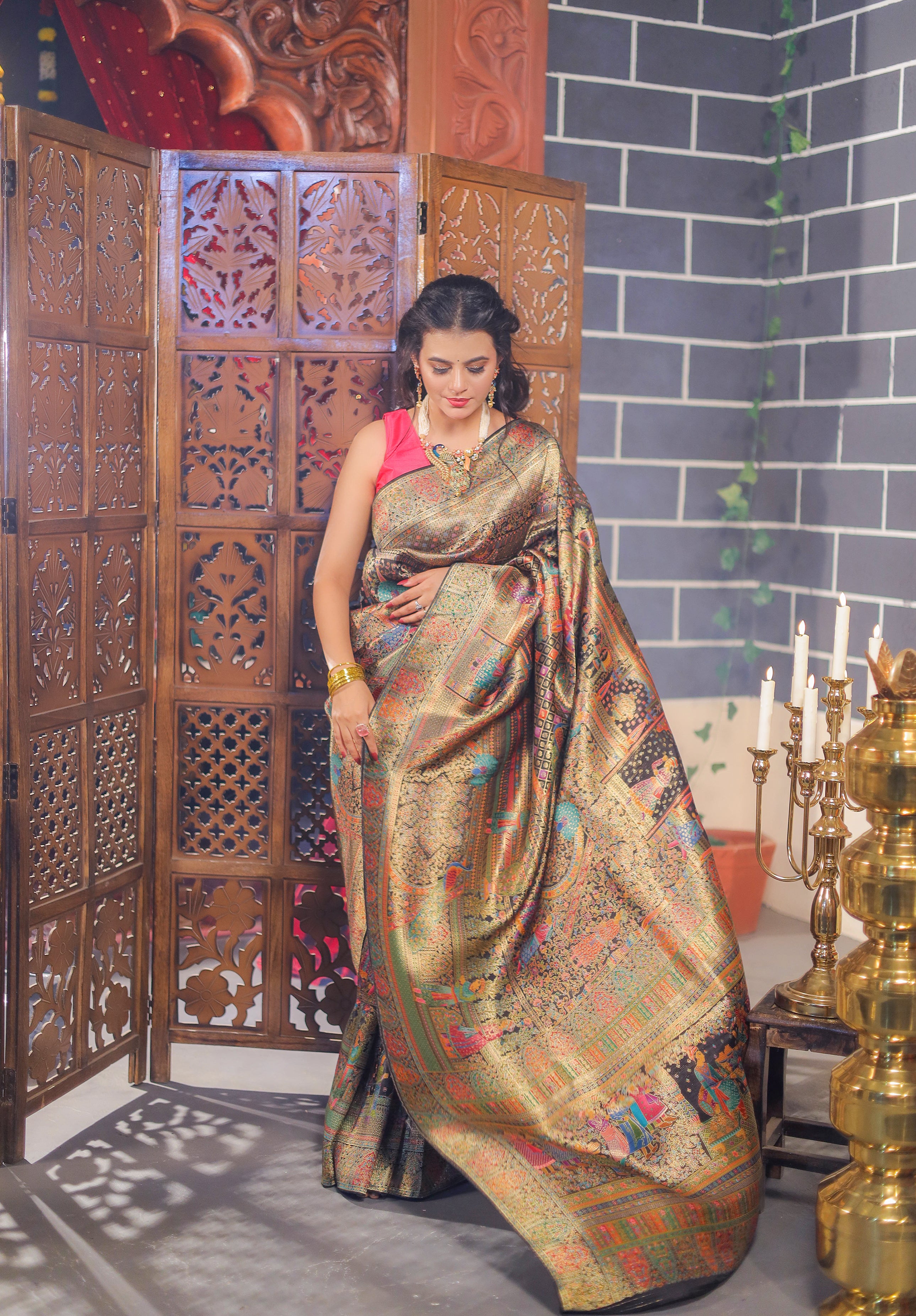 Women's Woven Design Kashida Work Saree With Blouse Piece