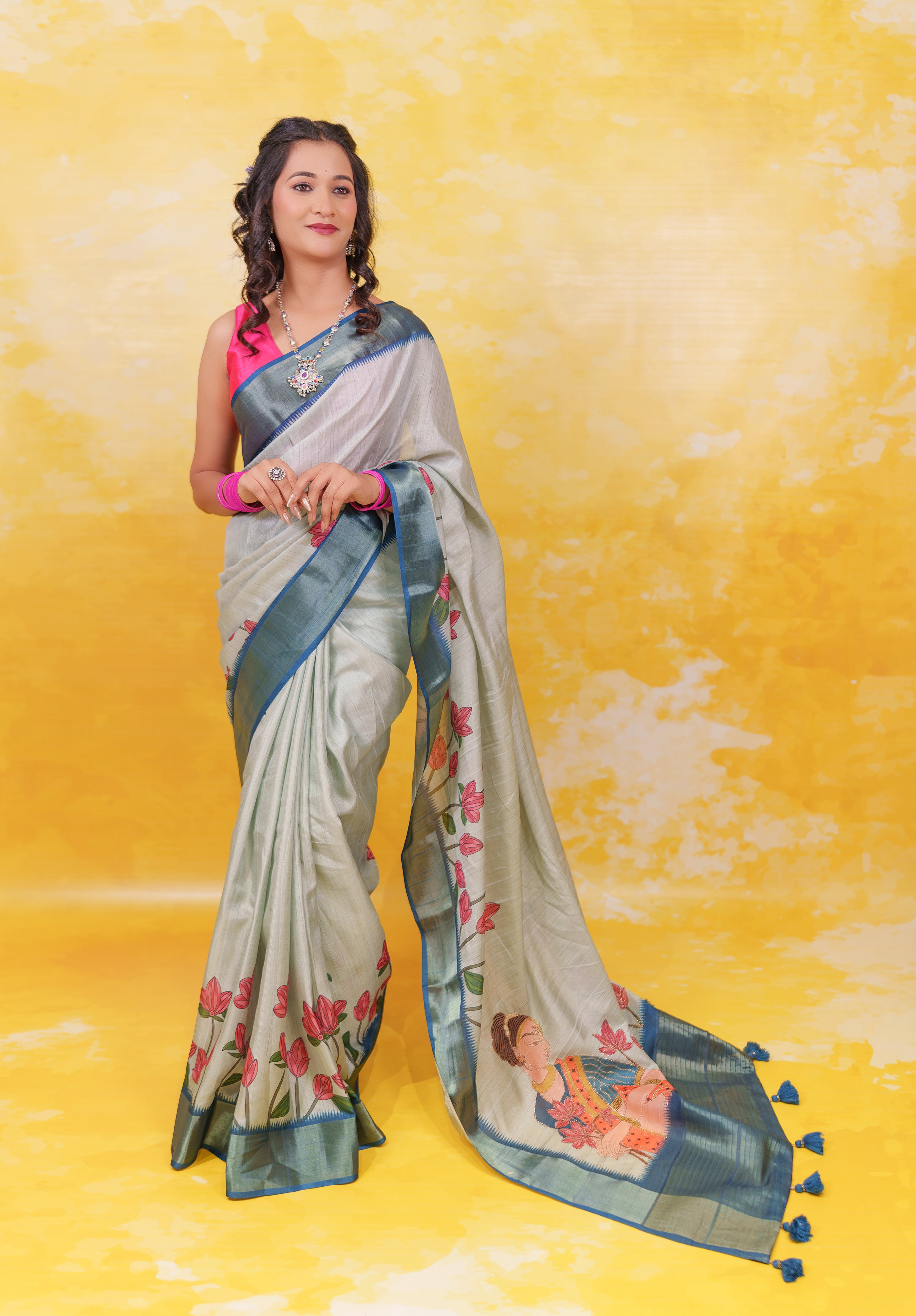 Women's Woven Fancy silk Saree With Blouse Piece