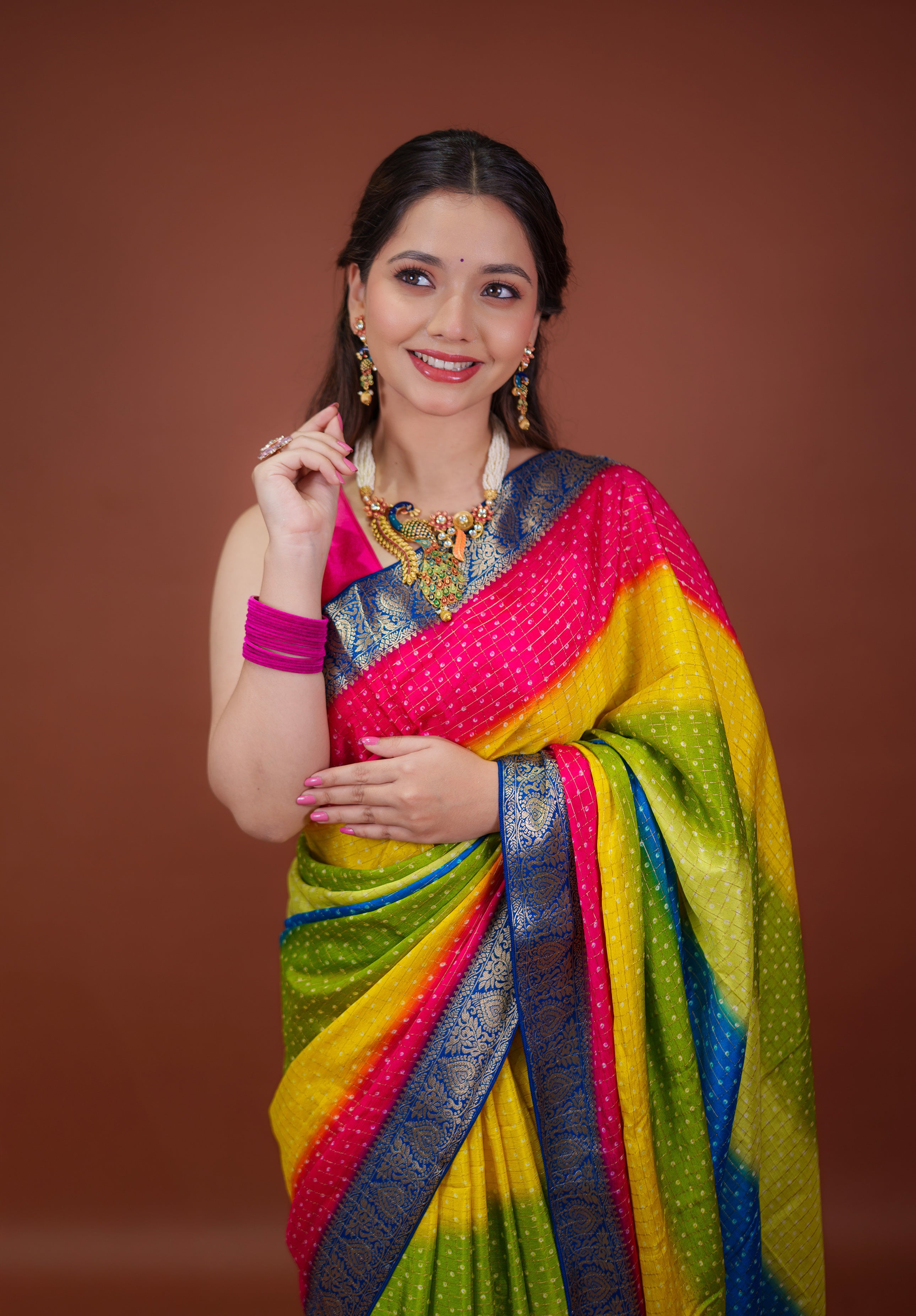 Women's Woven Fancy chiffon Saree With Blouse Piece