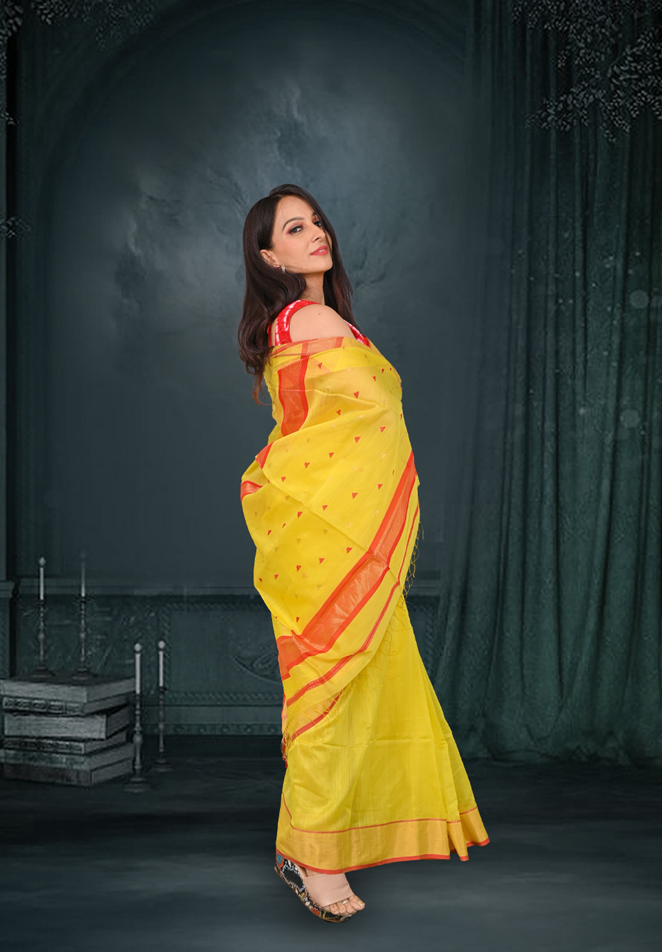 Pure Maheshwari Saree With Blouse Piece – Yellow