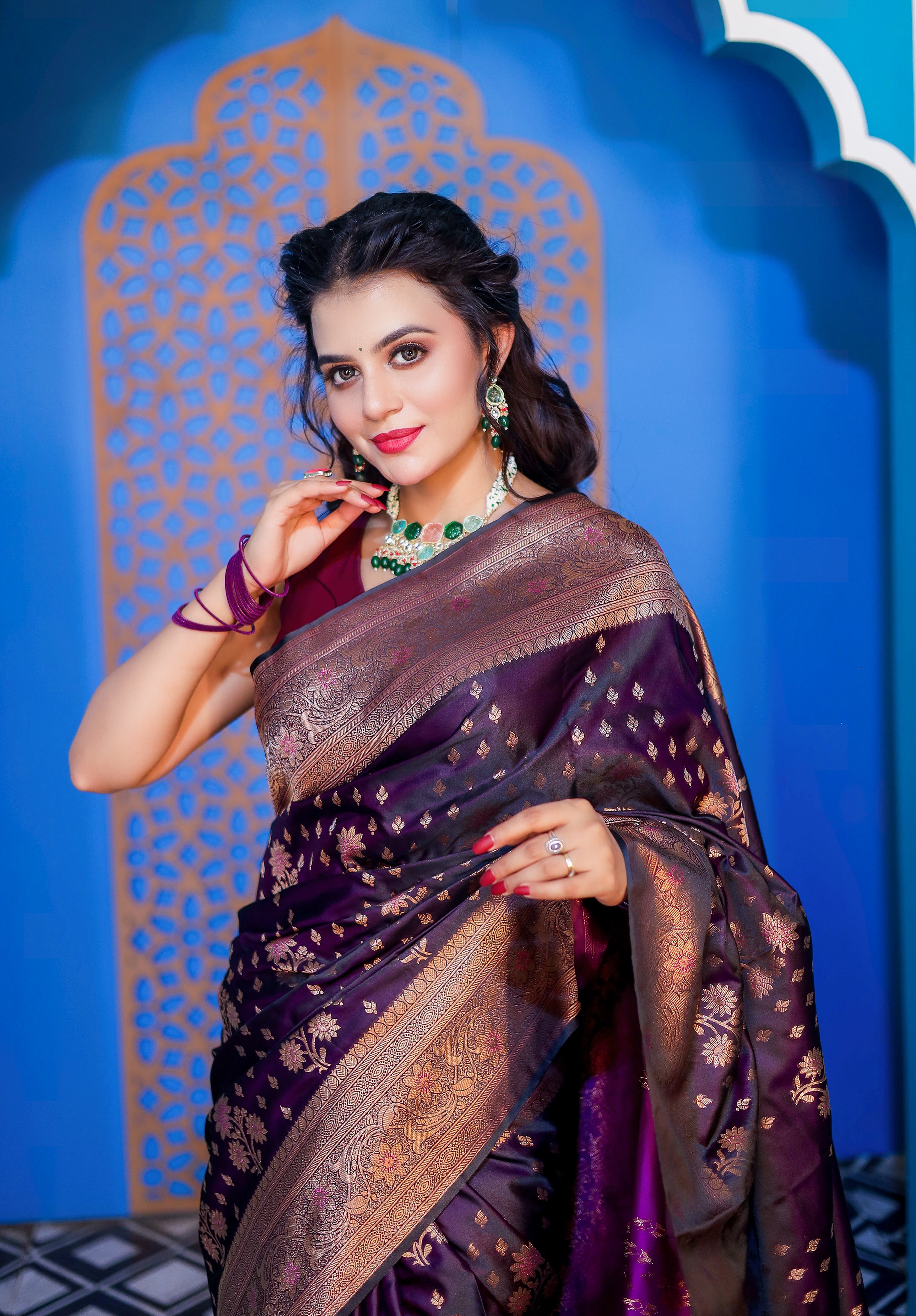 Women's Woven Banarasi Designer Saree With Blouse Piece