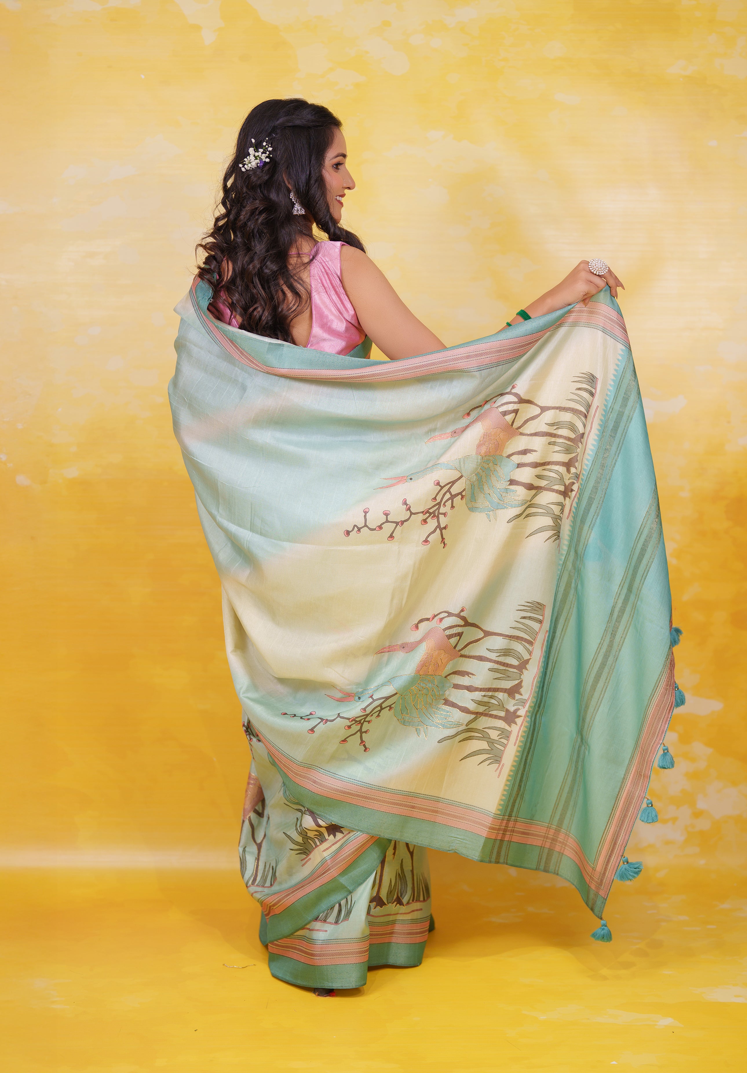 Women's Woven Fancy silk Saree With Blouse Piece