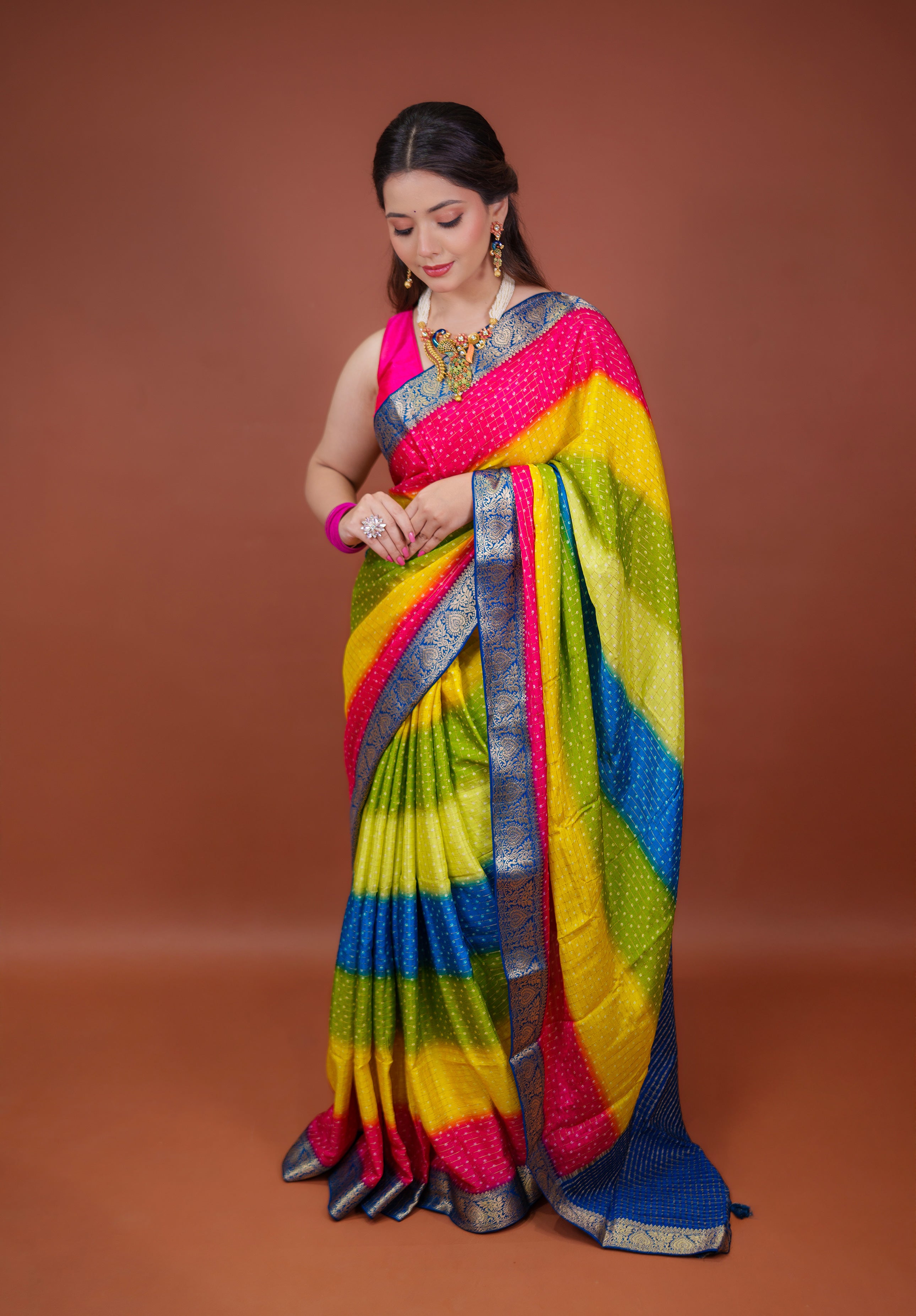 Women's Woven Fancy chiffon Saree With Blouse Piece