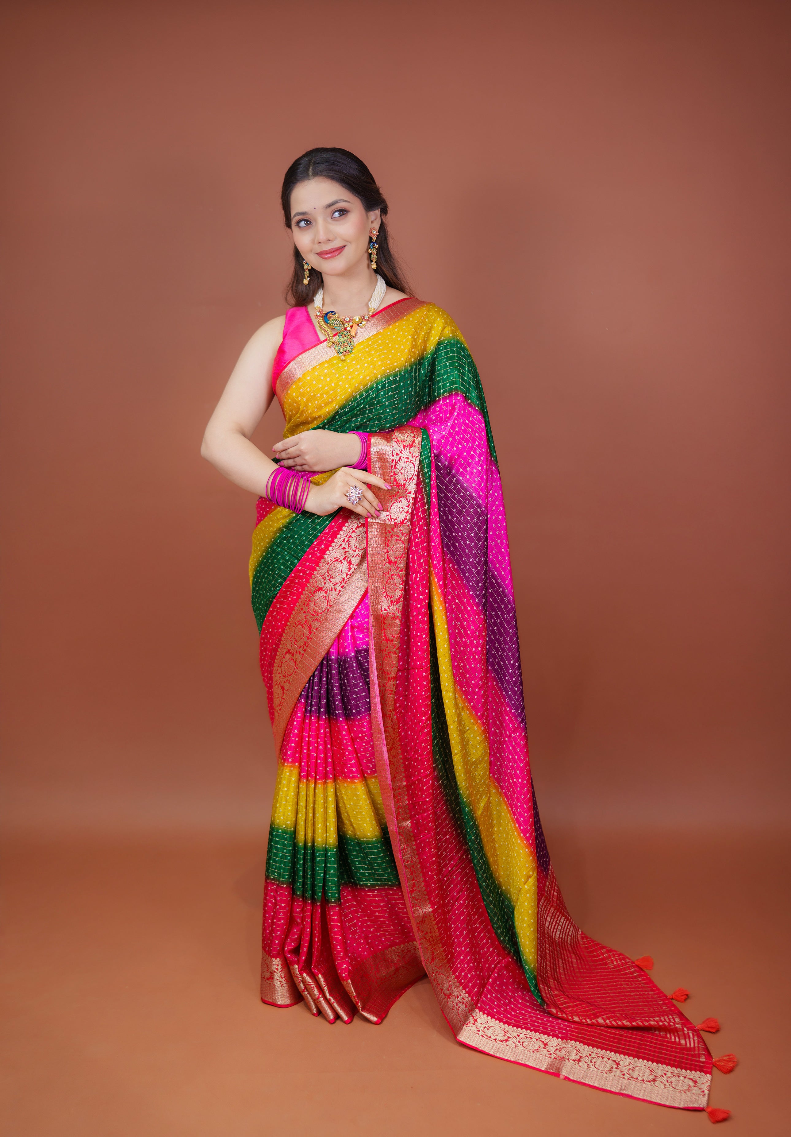 Women's Woven Fancy chiffon Saree With Blouse Piece