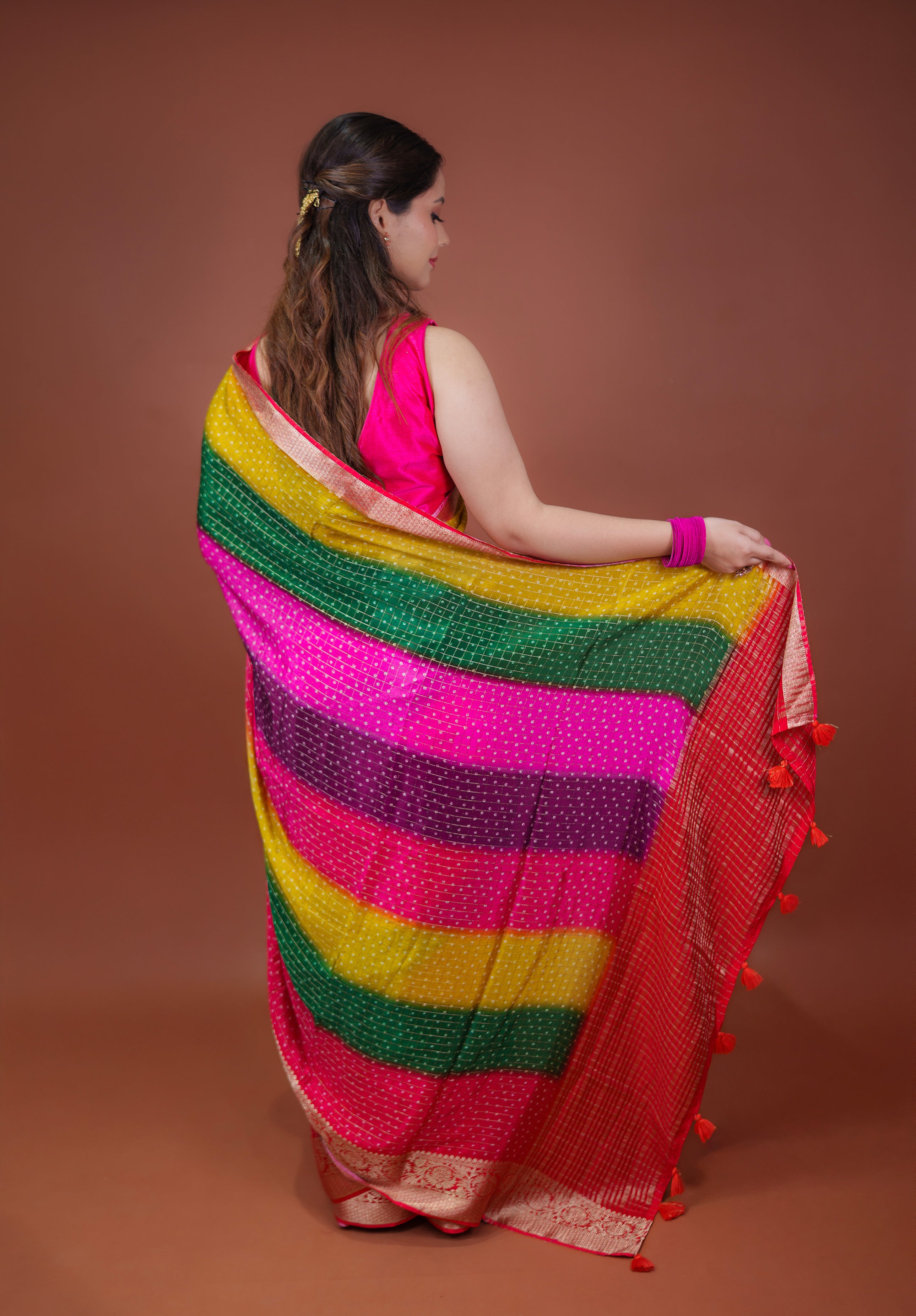 Women's Woven Fancy chiffon Saree With Blouse Piece