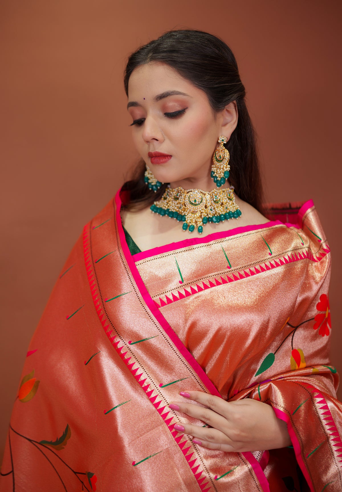 Women's Woven Design Pure silk Paithani Saree With Blouse Piece
