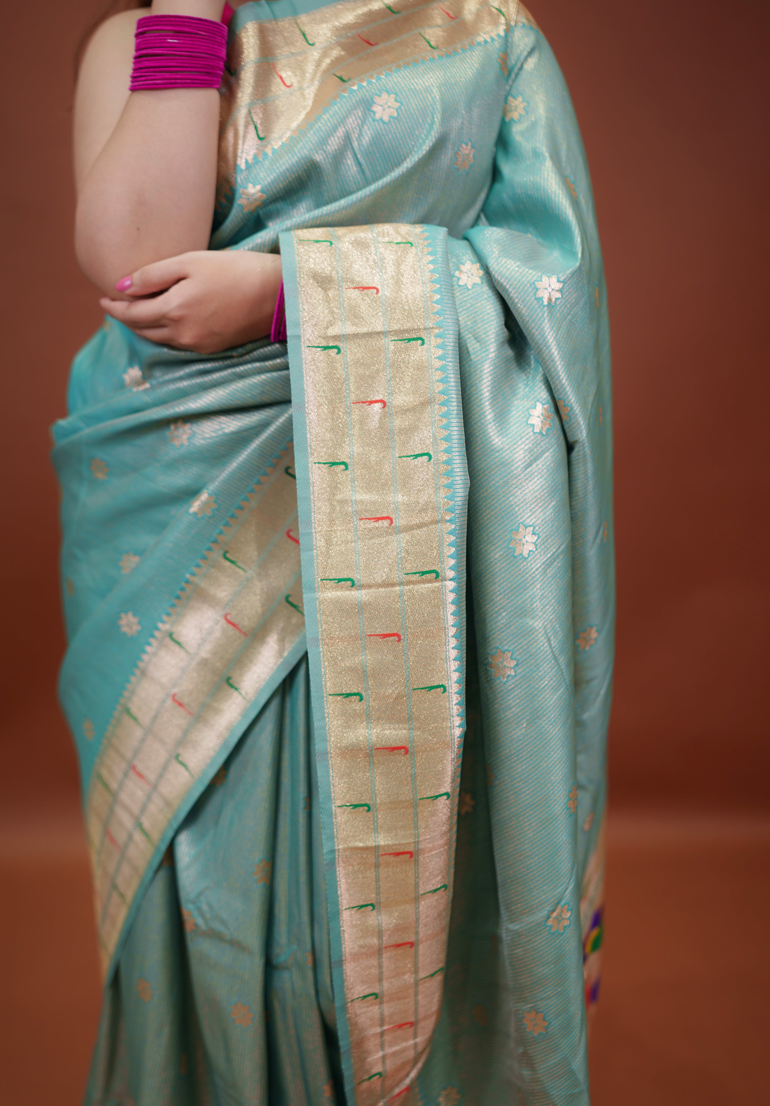 Women's Woven Design Pure tissue Paithani Saree With Blouse Piece