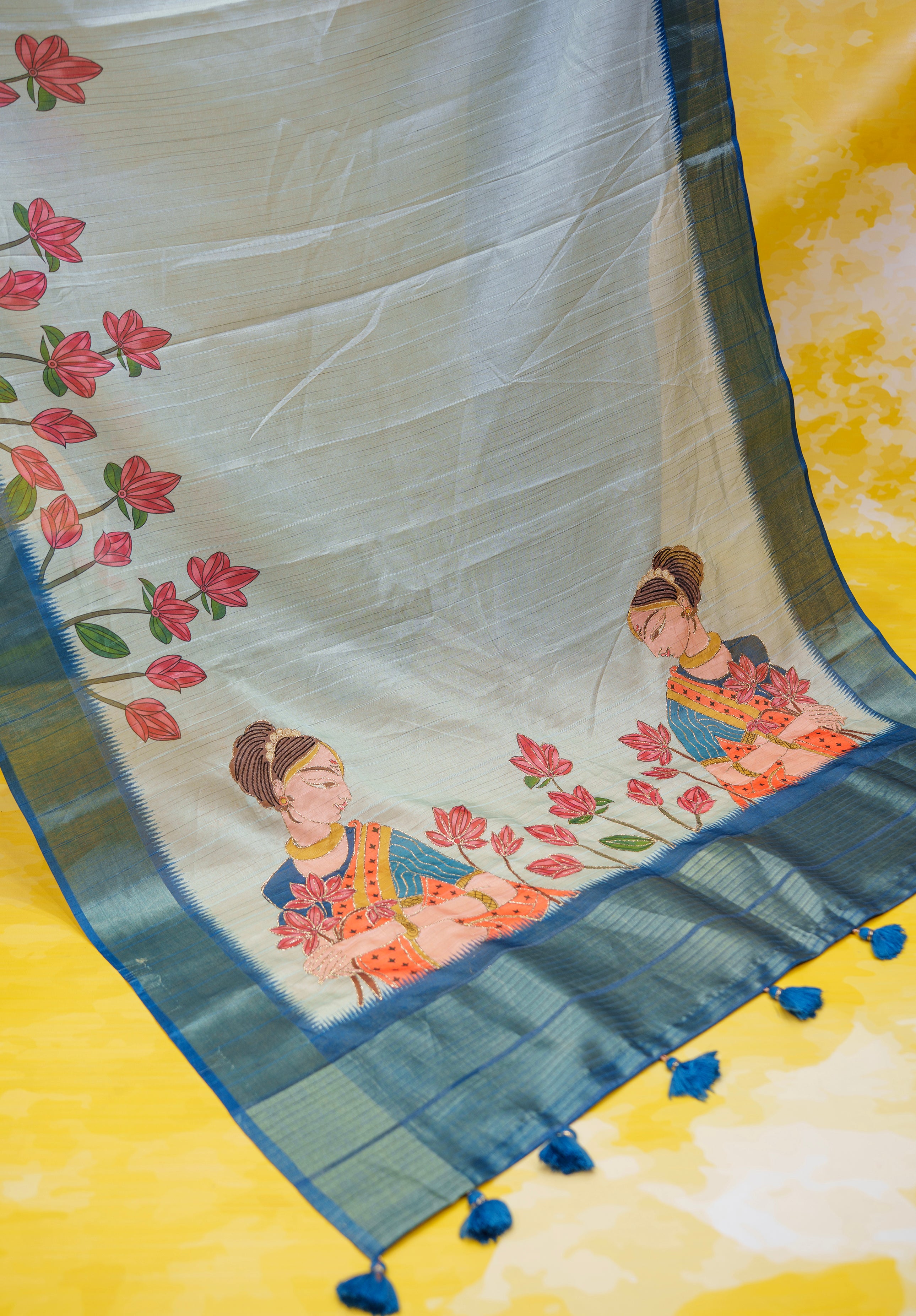 Women's Woven Fancy silk Saree With Blouse Piece