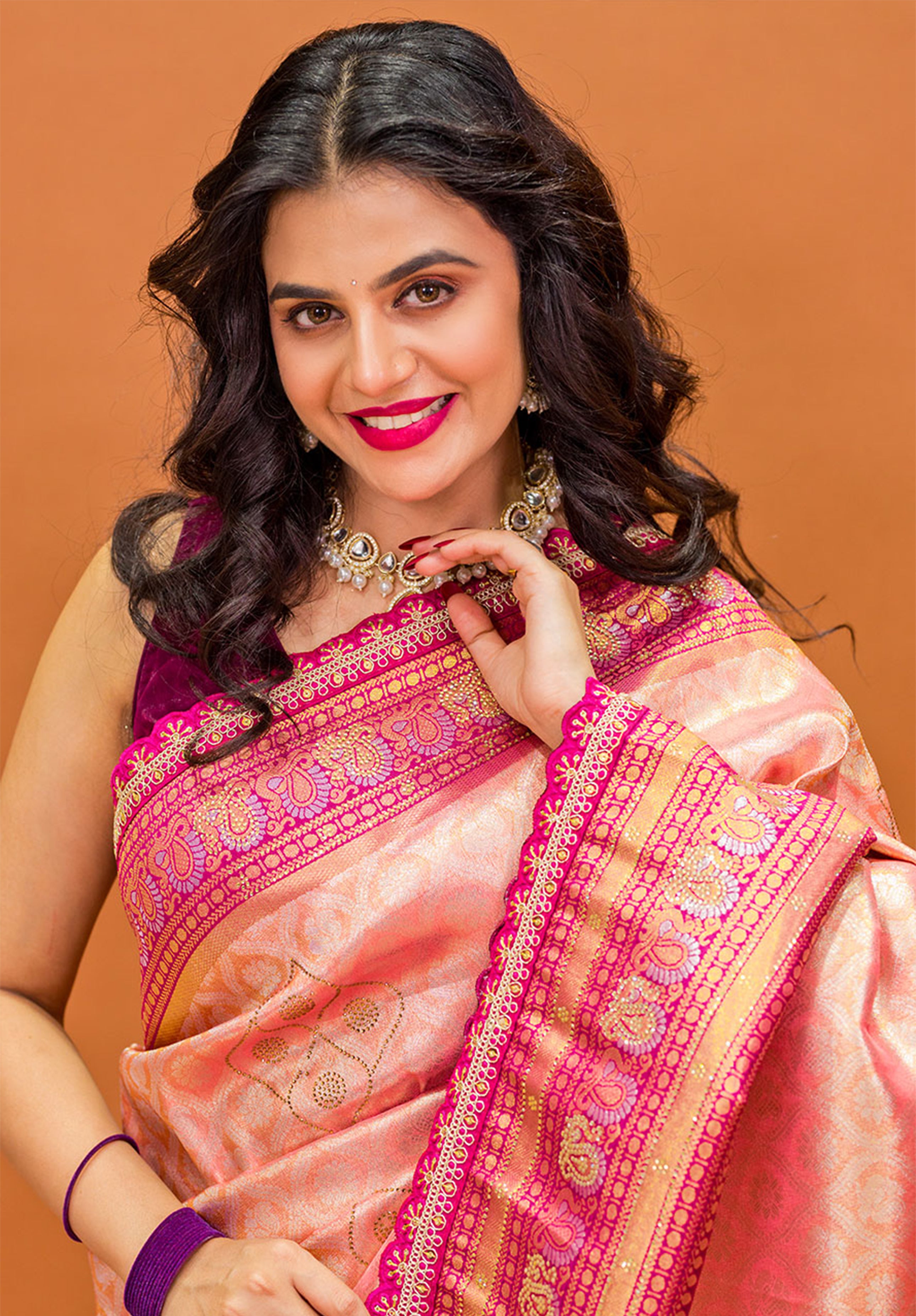 Women’s Woven Design Kanjivaram Brocade Saree With Blouse Piece- Peach