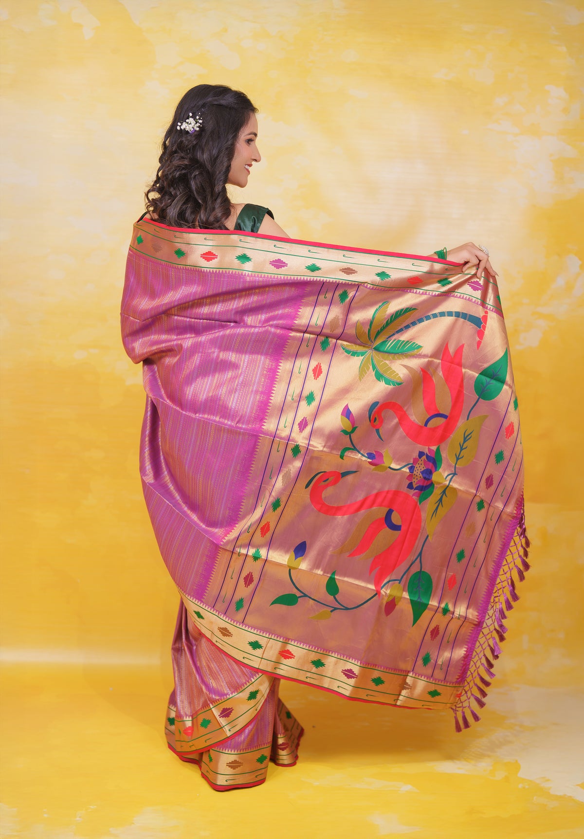 Women's Woven Design Pure tissue Paithani Saree With Blouse Piece